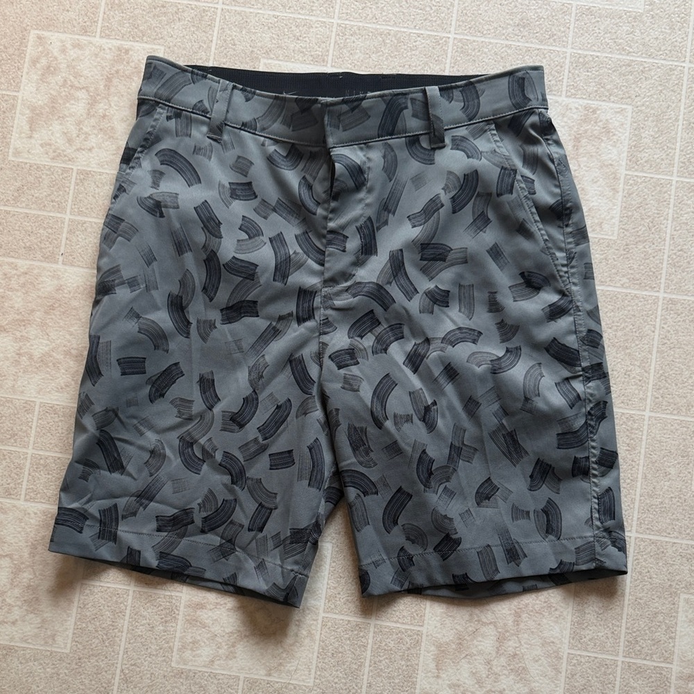 Nike Gray Patterned Men's Flat Front Shorts